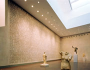 Pared del museo con inscripciones